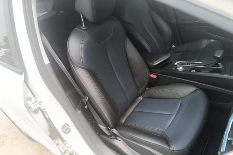 Used Buick Velite 6 2022 Connected Enjoyment PLUS Right Front Seat