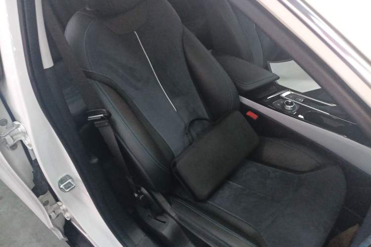 Used Buick Velite 6 2022 Plug-in Hybrid Connected Smart Model Right Front Seat