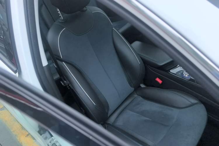 Used Buick Velite 6 2022 Connected Smart PLUS Right Front Seat
