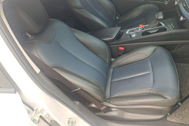 Used Buick Velite 6 2022 Connected Intelligence PLUS Version Right Front Seat