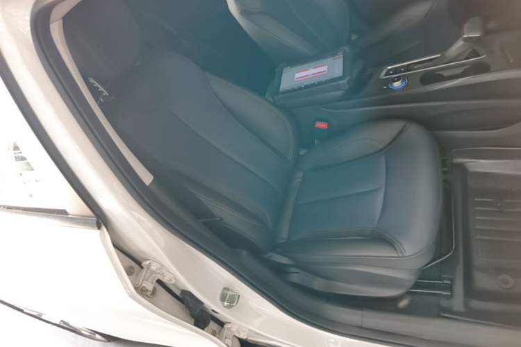 Used Buick Velite 6 2022 Connected & Shared PLUS Right Front Seat