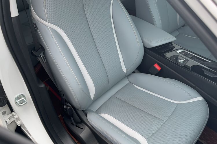 Used Buick Velite 6 2022 Connected Intelligence PLUS Version Right Front Seat