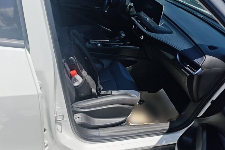 Used Buick Velite 6 2022 Plug-in Hybrid Connected Smart Edition Right Front Seat