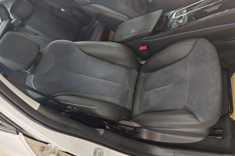 Used Buick Velite 6 2022 Connected Smart PLUS Right Front Seat