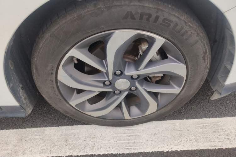 Used Buick Velite 6 2022 Plug-in Hybrid Connected Smart Edition Right Front Wheel Hub