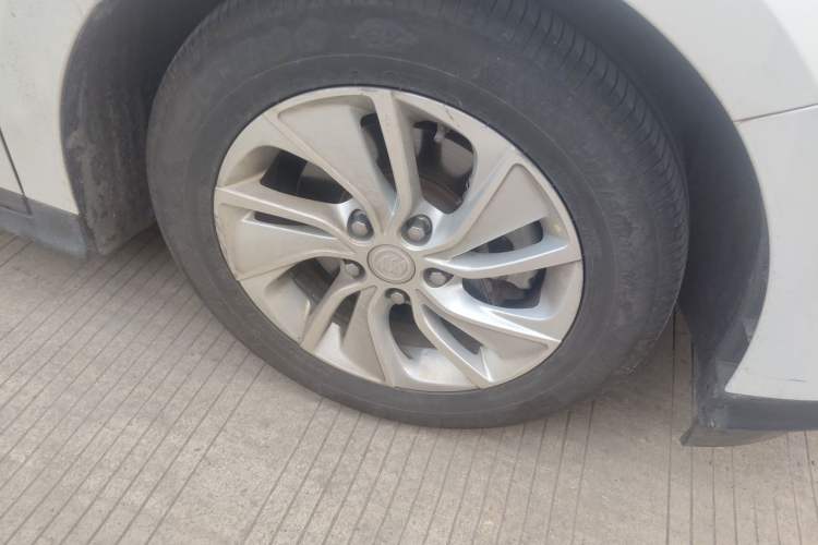 Used Buick Velite 6 2022 Plug-in Hybrid Connected Fashion Model Right Front Wheel Hub