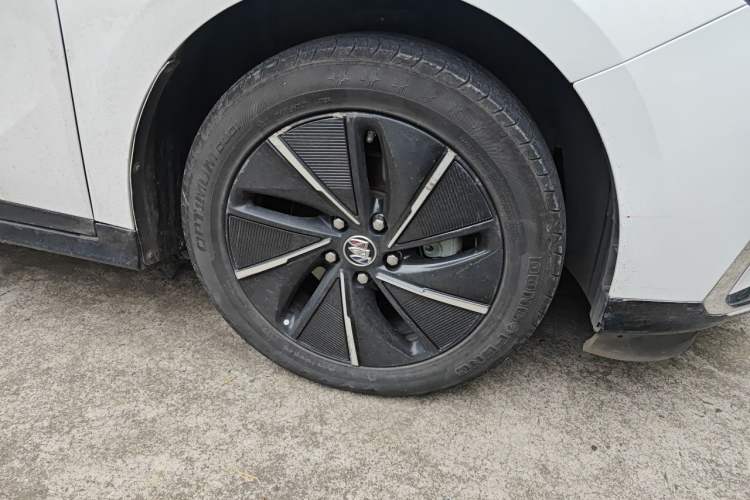 Used Buick Velite 6 2022 Connected Intelligence PLUS Version Right Front Wheel Hub