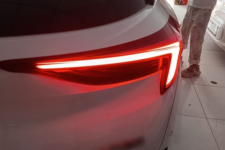 Used Buick Velite 6 2022 Connected & Shared PLUS Right Rear Taillight