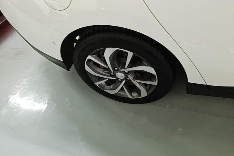 Used Buick Velite 6 2022 Plug-in Hybrid Connected Smart Model Right Rear Wheel Hub