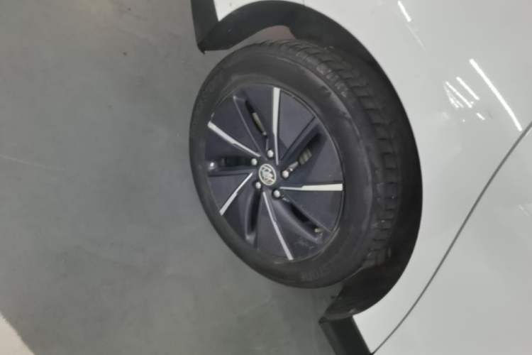 Used Buick Velite 6 2022 Connected Intelligence PLUS Version Right Rear Wheel Hub