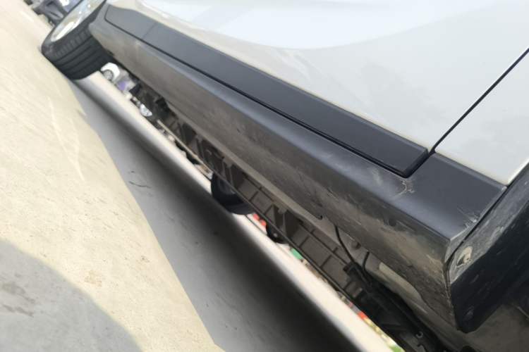 Used Buick Velite 6 2022 Connected Enjoyment PLUS Right Side Sill