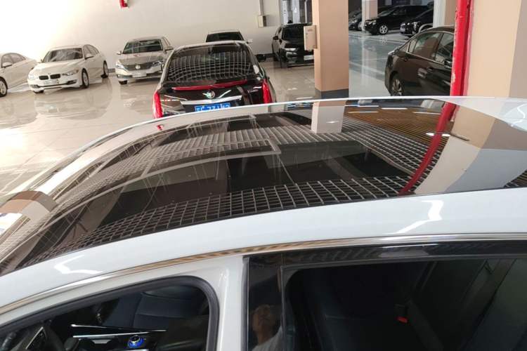 Used Buick Velite 6 2022 Plug-in Hybrid Connected Smart Edition Roof