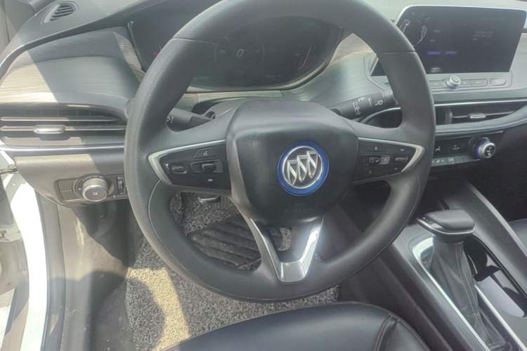 Used Buick Velite 6  Steering Wheel
