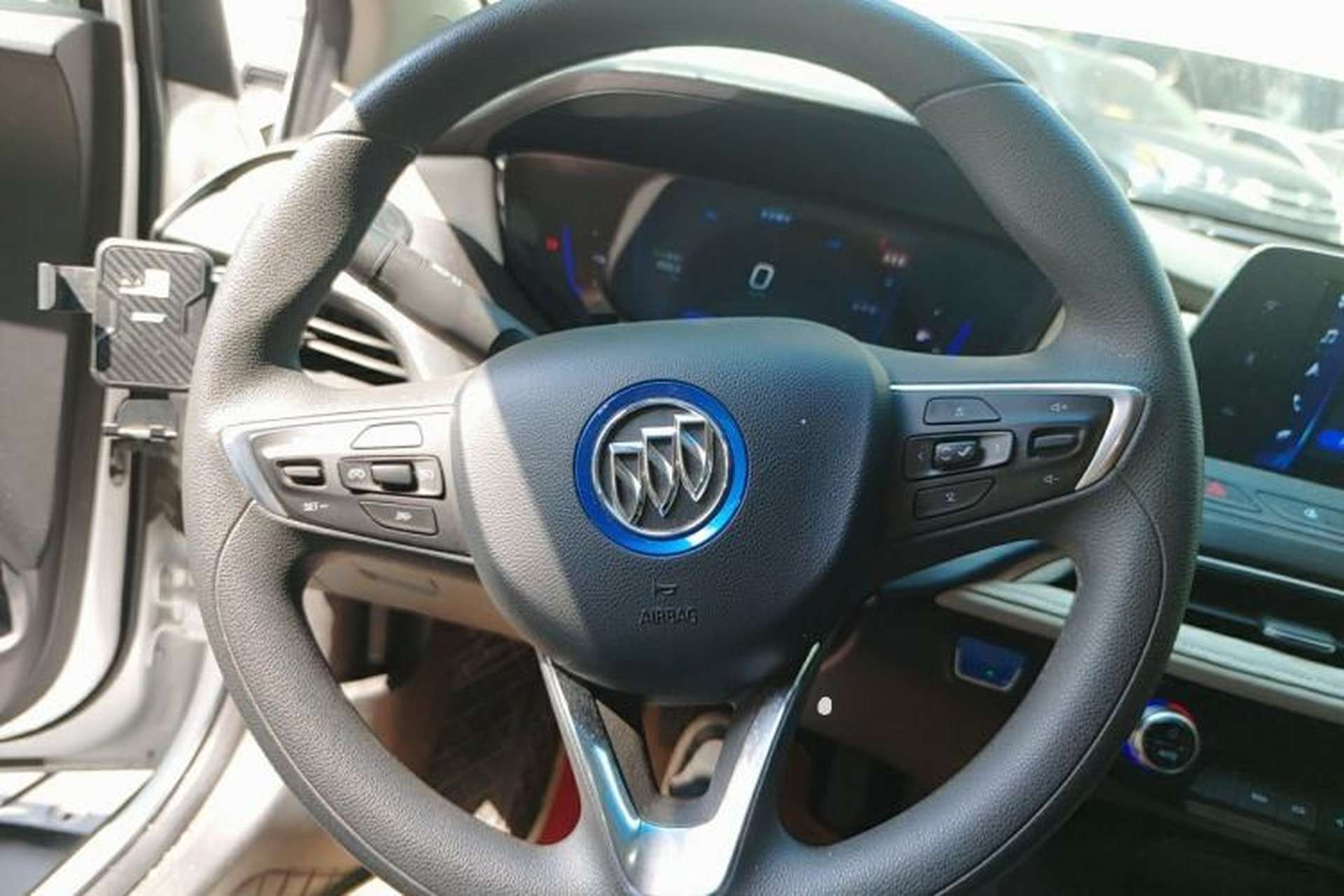 Used Buick Velite 6 2022 Plug-in Hybrid Connected Fashion Model Steering Wheel