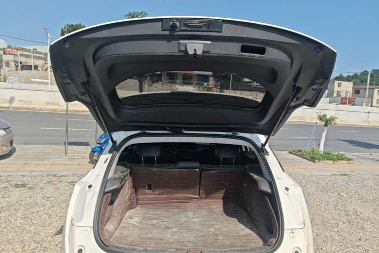 Used Buick Velite 6 2022 Plug-in Hybrid Connected & Shared Model Trunk