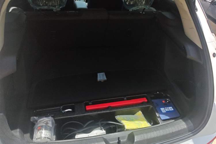 Used Buick Velite 6 2022 Plug-in Hybrid Connected Fashion Model Trunk