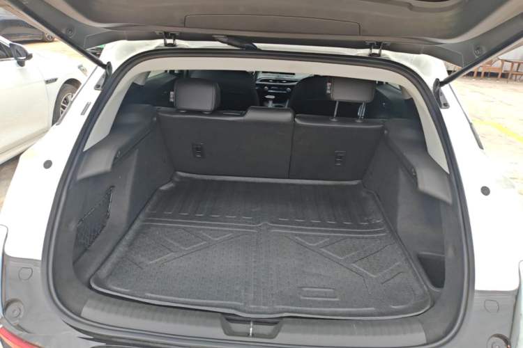 Used Buick Velite 6 2022 Connected Fashion PLUS Trunk