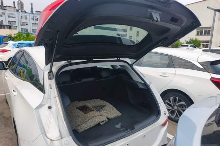 Used Buick Velite 6 2022 Connected & Shared PLUS Trunk
