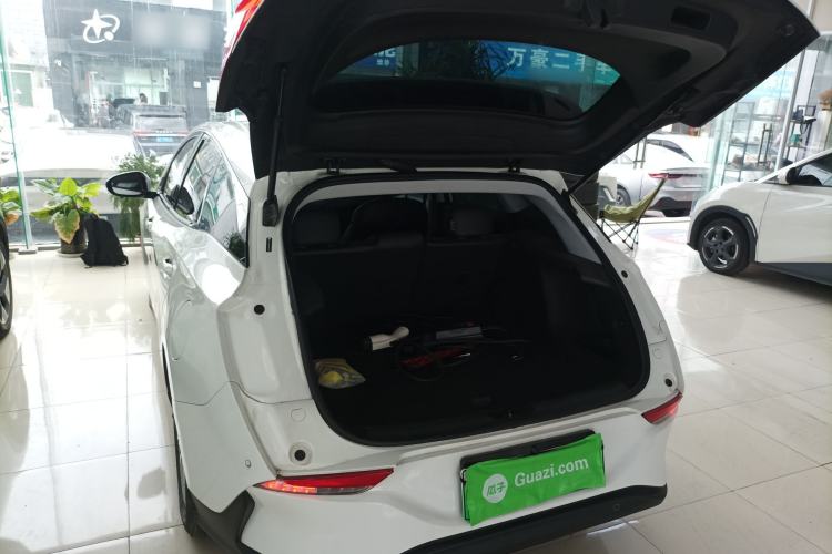 Used Buick Velite 6 2022 Plug-in Hybrid Connected & Shared Model Trunk