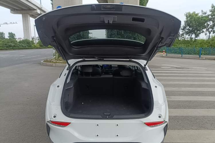 Used Buick Velite 6 2022 Plug-in Hybrid Connected Smart Edition Trunk