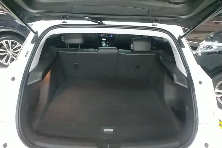 Used Buick Velite 6 2022 Plug-in Hybrid Connected Smart Edition Trunk