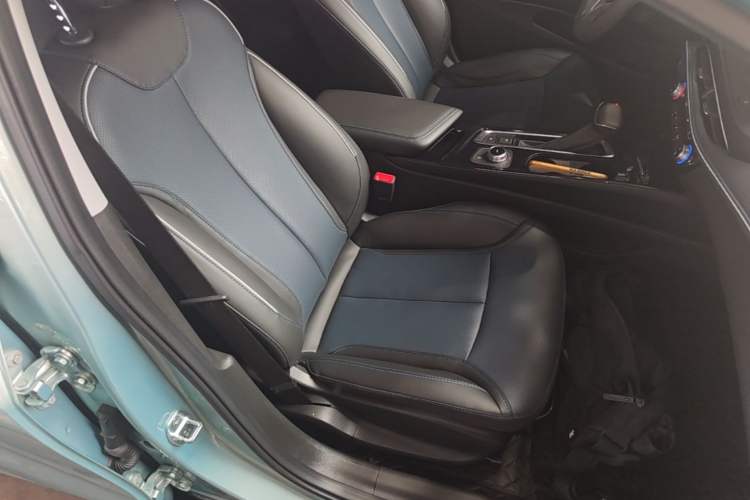 Used Buick Velite 6 2023 430km Comfort Edition Right Front Seat