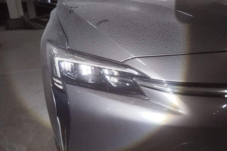 Used Buick Velite 6 2023 Revised Version 430 km Range – Commuter Edition Right Front Headlight