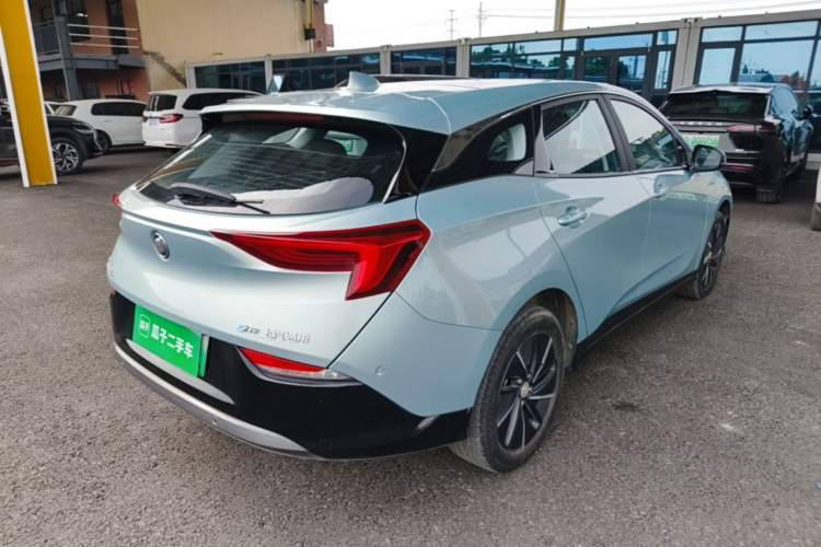 Used Buick Velite 6 2023 Revised Version 430 km Range – Commuter Edition Rear Right 45 Deg