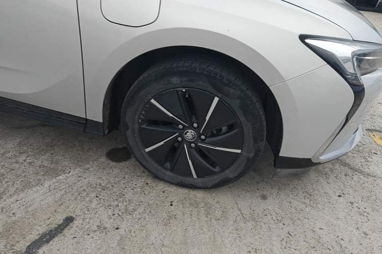 Used Buick Velite 6 2023 430km Enjoyment Version Right Front Wheel Hub