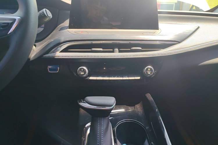 Used Buick Velite 6 2023 430km Comfort Edition Audio And AC Panel