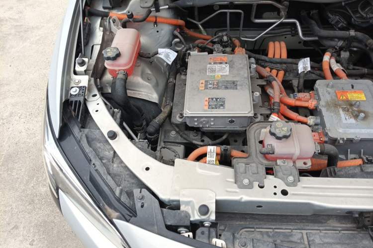 Used Buick Velite 6 2023 Revised Version 430 km Range – Commuter Edition Engine Bay Right