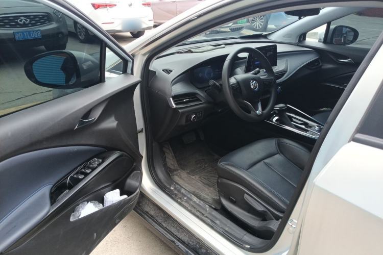 Used Buick Velite 6 2023 Revised Version 430 km Range – Commuter Edition Interior 3