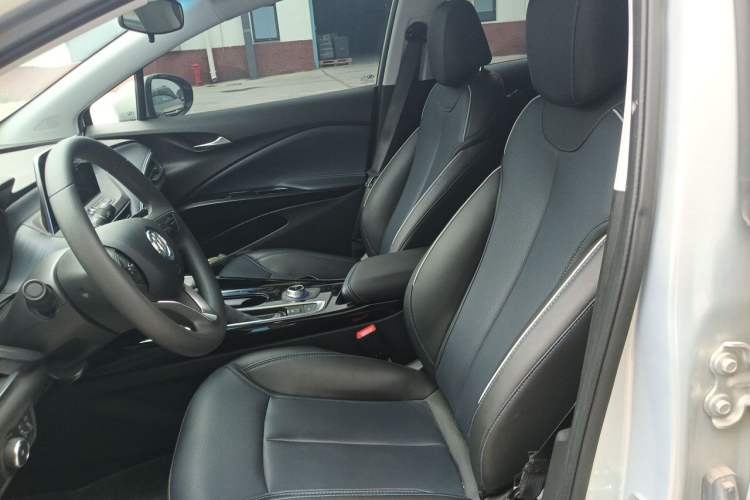 Used Buick Velite 6 2023 Revised Version 430 km Range – Commuter Edition Left Front Seat