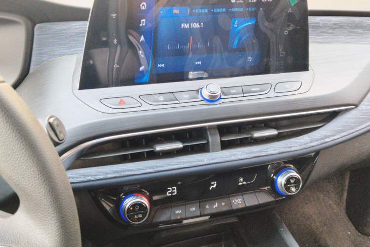 Used Buick Velite 6 2023 430km Range Commuter Version Audio And AC Panel