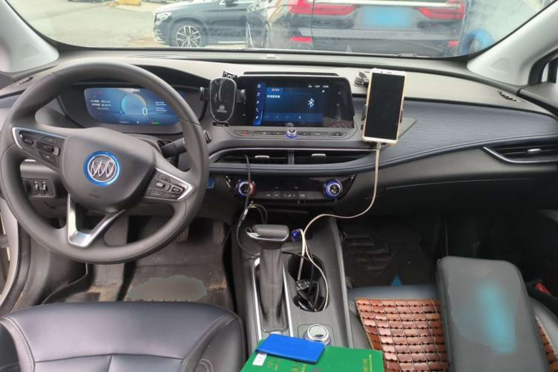 Used Buick Velite 6 2023 430km Comfort Edition Center Console