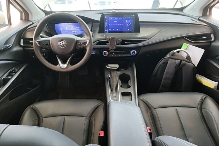 Used Buick Velite 6 2023 Revised Version 430 km Range – Commuter Edition Center Console