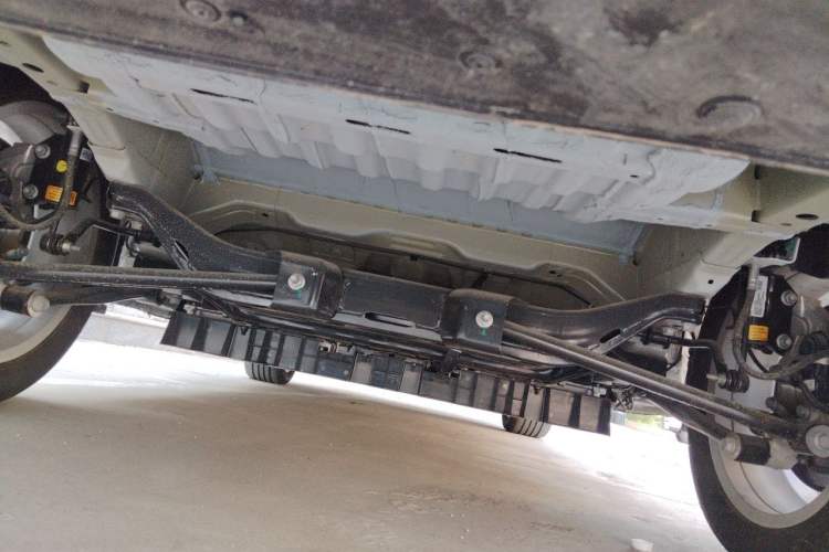 Used Buick Velite 6 2023 Revised Version 430 km Range – Commuter Edition Chassis Rear
