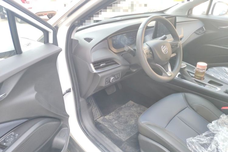 Used Buick Velite 6 2023 Revised Version 430 km Range – Commuter Edition Driver Seat