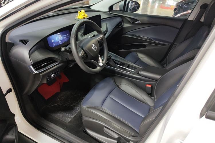 Used Buick Velite 6 2023 Revised Version 430 km Range – Commuter Edition Driver Seat