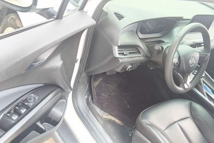 Used Buick Velite 6 2023 430km Range Commuter Version Driver Seat