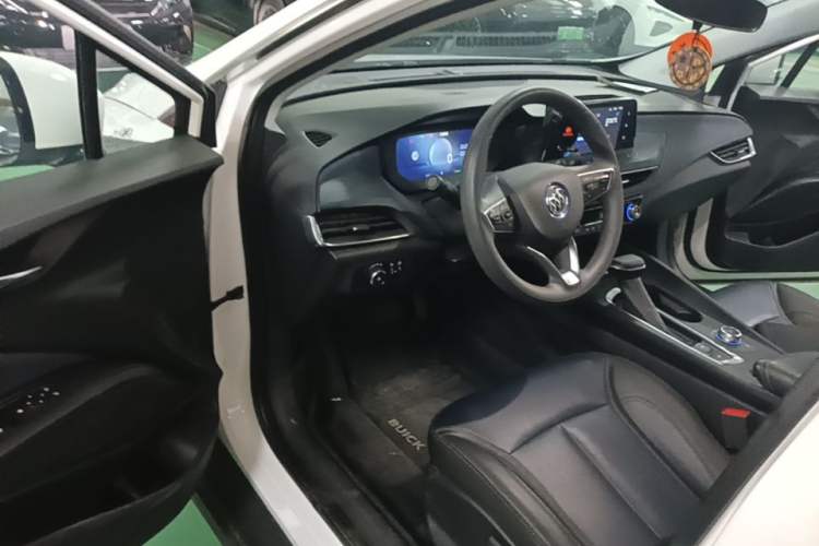 Used Buick Velite 6 2023 430km Range Commuter Version Driver Seat