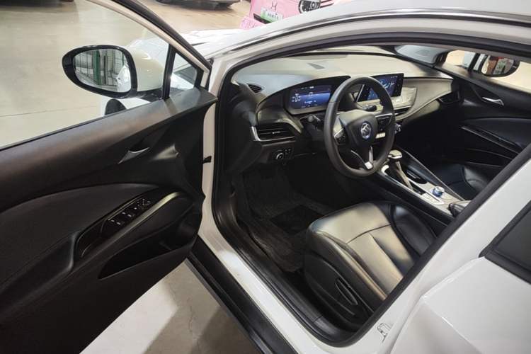 Used Buick Velite 6 2023 430km Range Commuter Version Driver Seat