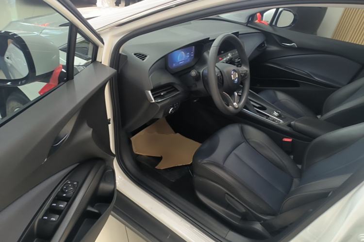 Used Buick Velite 6 2023 430km Range Commuter Version Driver Seat