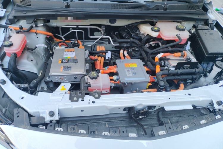 Used Buick Velite 6 2023 Revised Version 430 km Range – Commuter Edition Engine Bay
