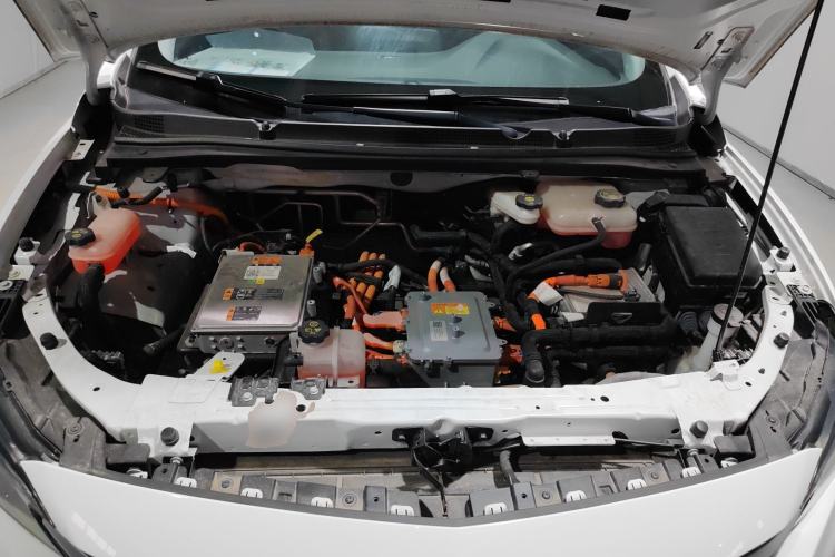 Used Buick Velite 6 2023 Revised Version 430 km Range – Commuter Edition Engine Bay