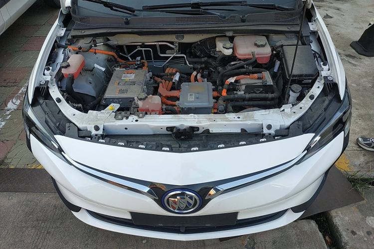 Used Buick Velite 6 2023 Revised Version 430 km Range – Commuter Edition Engine Bay