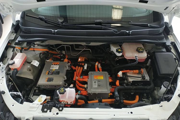 Used Buick Velite 6 2023 Revised Version 430 km Range – Commuter Edition Engine Bay