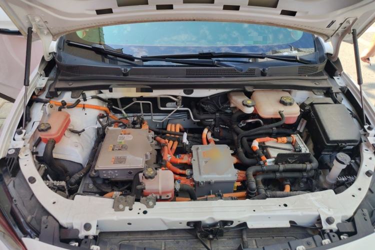 Used Buick Velite 6 2023 Revised Version 430 km Range – Commuter Edition Engine Bay