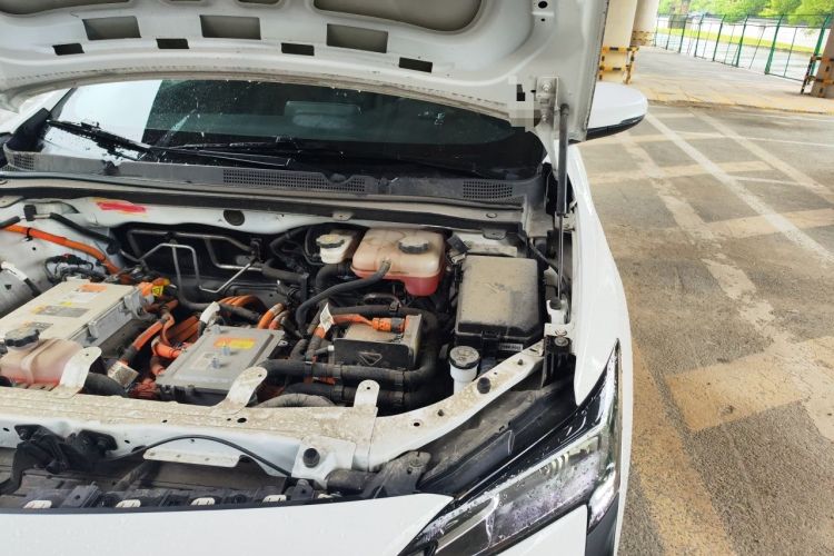 Used Buick Velite 6 2023 Revised Version 430 km Range – Commuter Edition Engine Bay Left