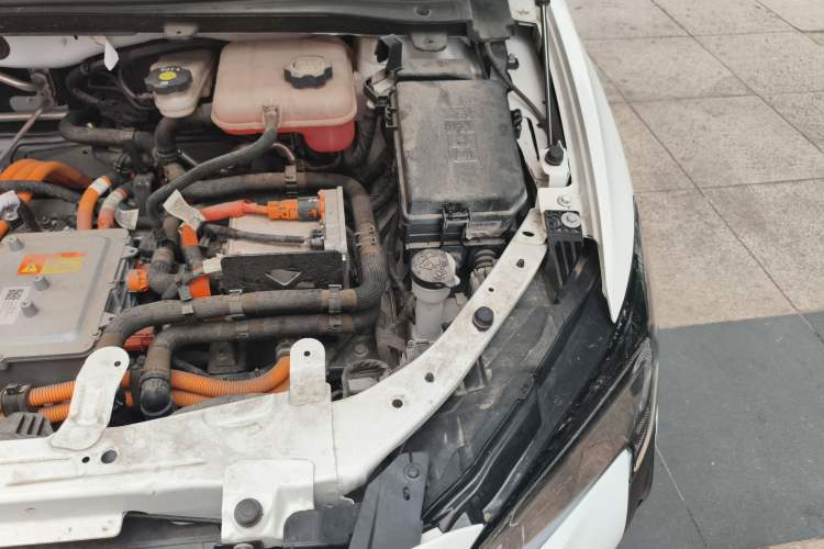Used Buick Velite 6 2023 Revised Version 430 km Range – Commuter Edition Engine Bay Left